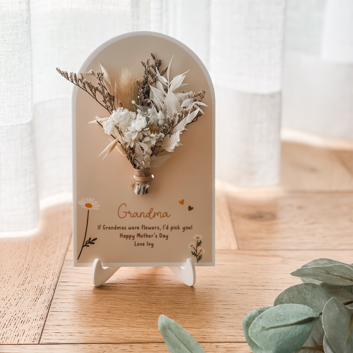 Personalised Arch Plaque with Fridge Magnet + Stand - White Acrylic - Daisy Bouquet