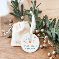 Classic Christmas Ceramic Decoration - Circle - Gardening