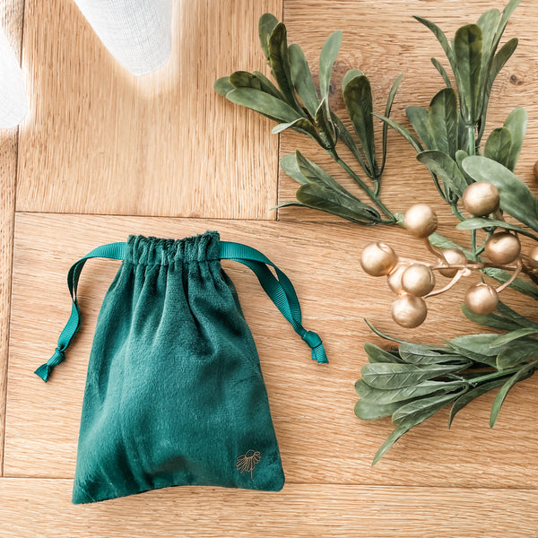 Classic Christmas Ceramic Decoration - Circle - Gardening