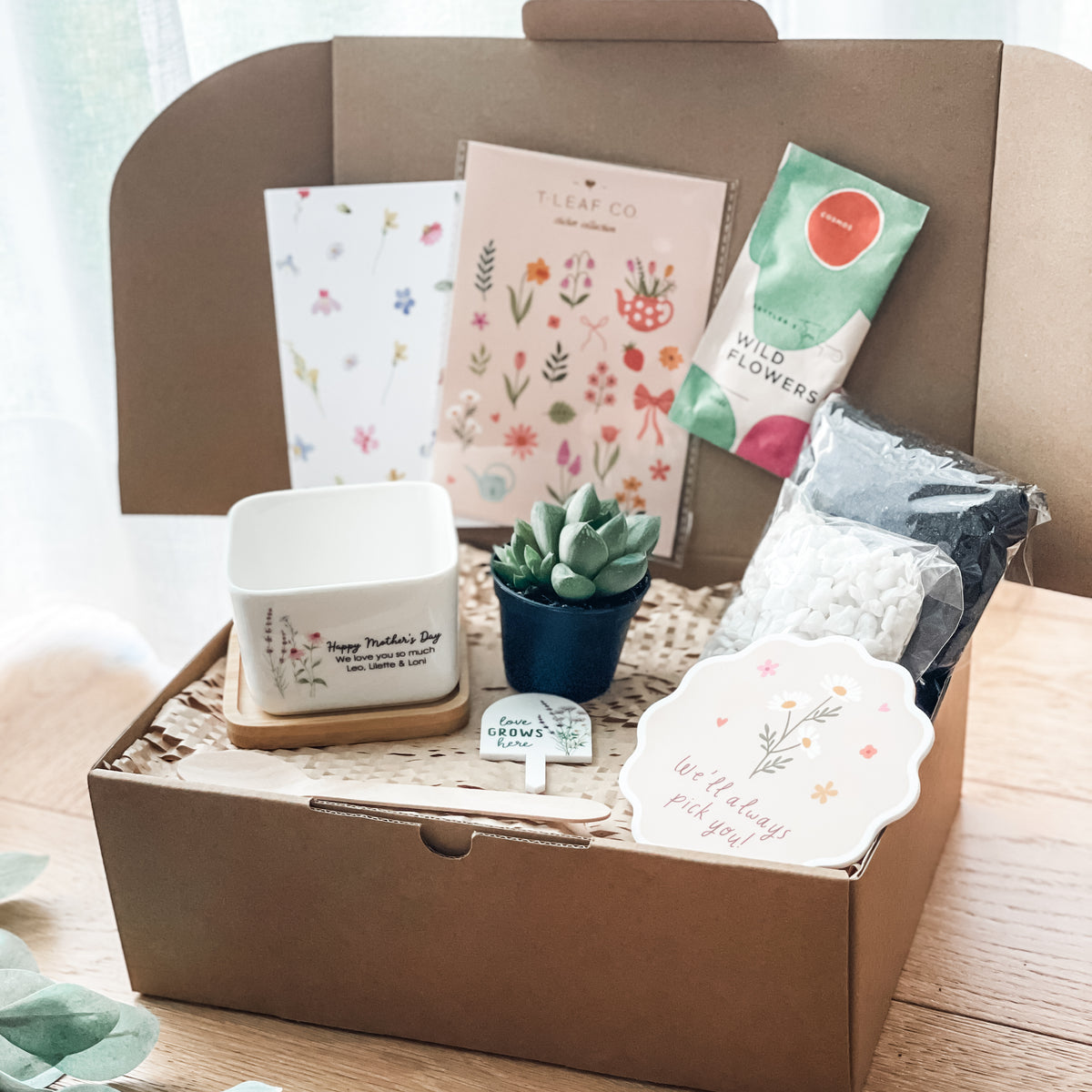 Mother’s Day ‘Love Grows Here’ DIY Gift Bundle - Square Planter (unable to ship to WA, NT and TAS)