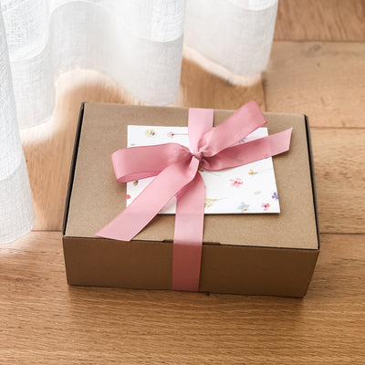 ‘Love Grows Here’ DIY Gift Bundle - Rectangle Planter (unable to ship to WA, NT and TAS)