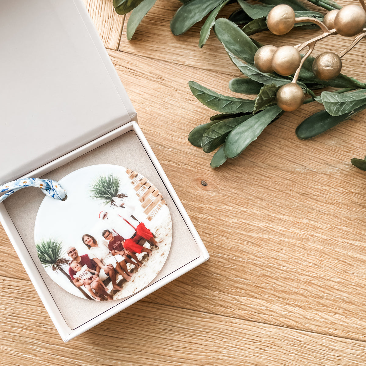 Luxe Christmas Ceramic Decoration + Gift Box - Liberty London - Photo Circle