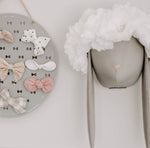 Bow Plaques (ready-made)