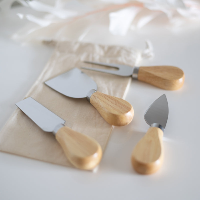 Cheese Knife Set of 4 (ready-made)